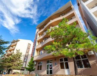 Отель "Грейс Кристалл" / "Grace Crystal"