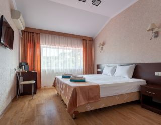 Отель "Грейс Кристалл" / "Grace Crystal"