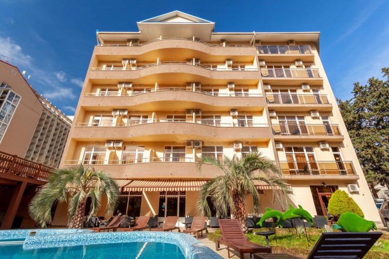 Отель "Грейс Кристалл" / "Grace Crystal"