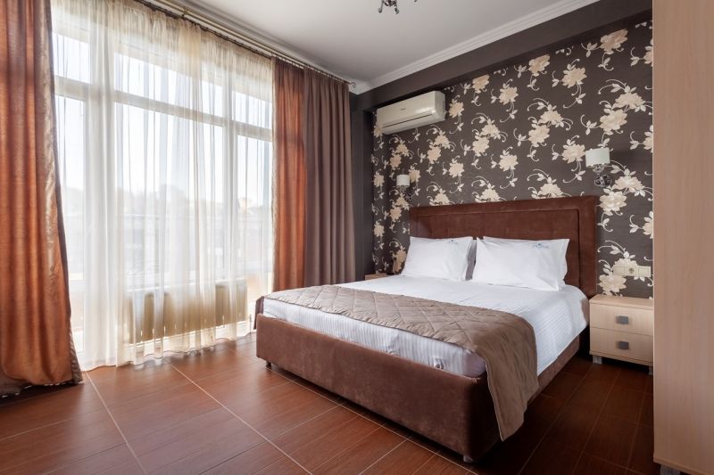 Отель "Грейс Кристалл" / "Grace Crystal"