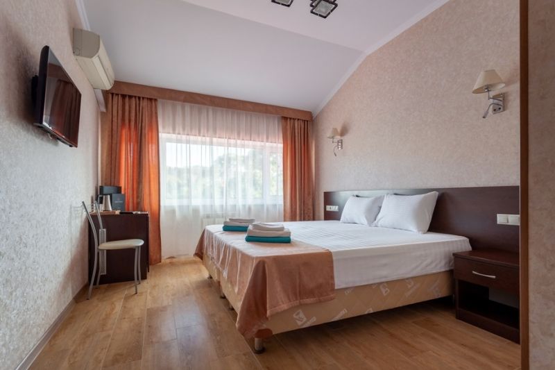 Отель "Грейс Кристалл" / "Grace Crystal"