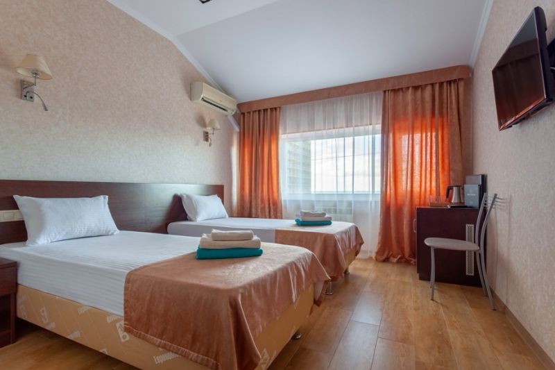 Отель "Грейс Кристалл" / "Grace Crystal"