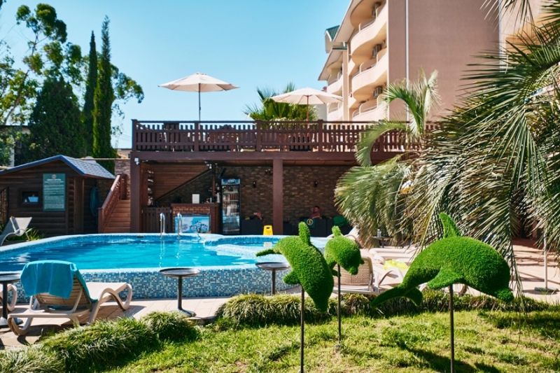 Отель "Грейс Кристалл" / "Grace Crystal"